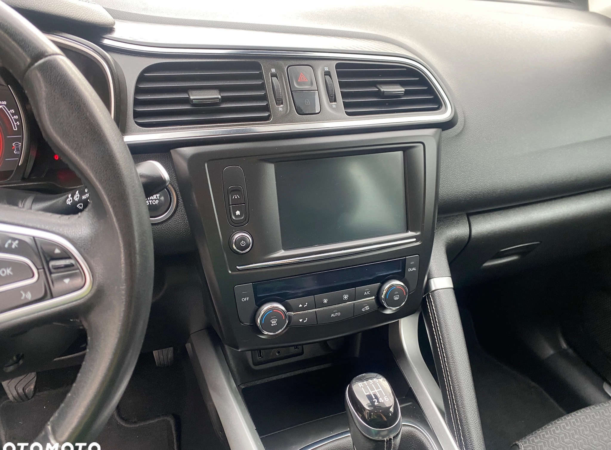 Renault Kadjar cena 52500 przebieg: 179000, rok produkcji 2015 z Konstantynów Łódzki małe 352